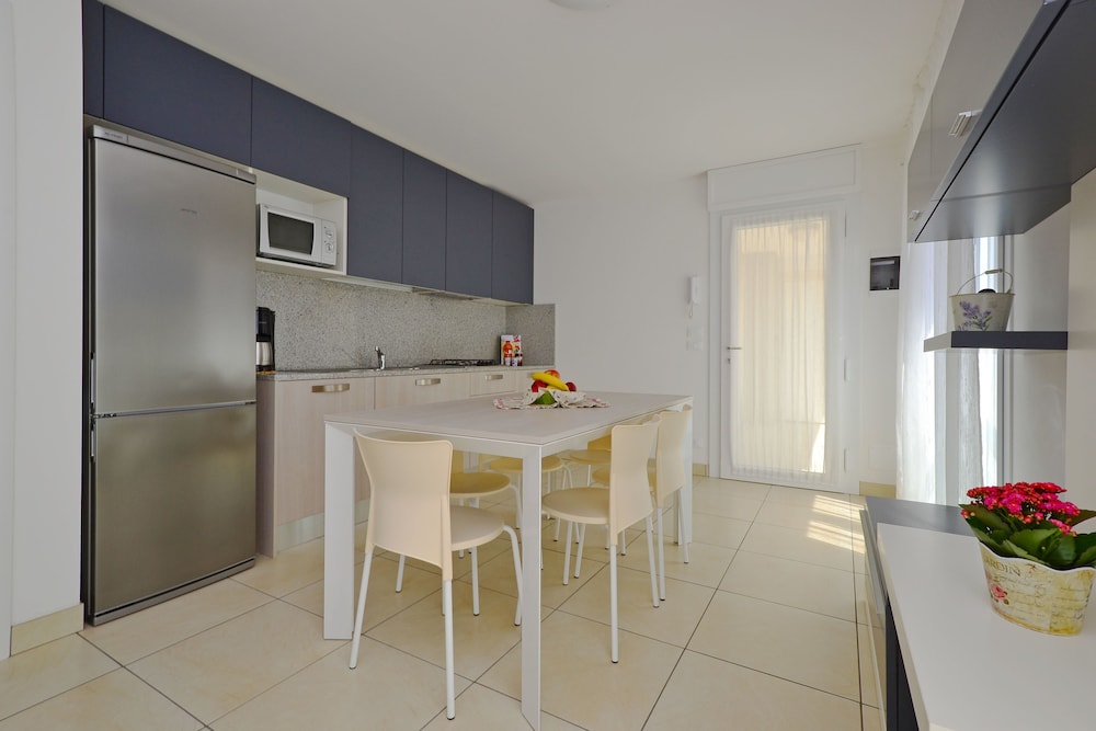 Apartment, 2 Bedrooms, Balcony (C8.2) photo 2