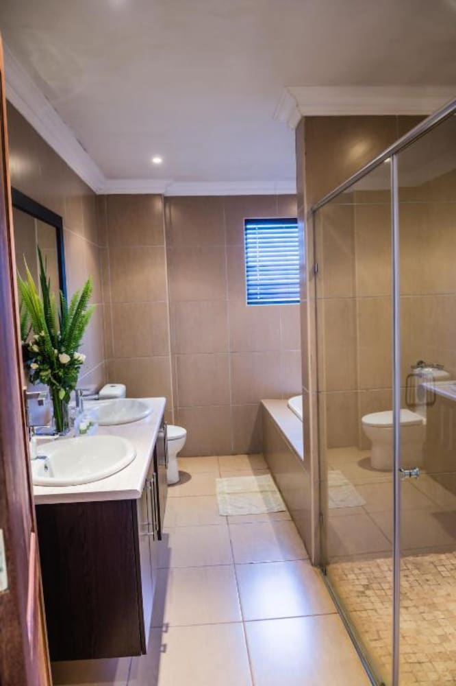 Superior Double Room, 1 Double Bed, Non Smoking, Garden View photo 3