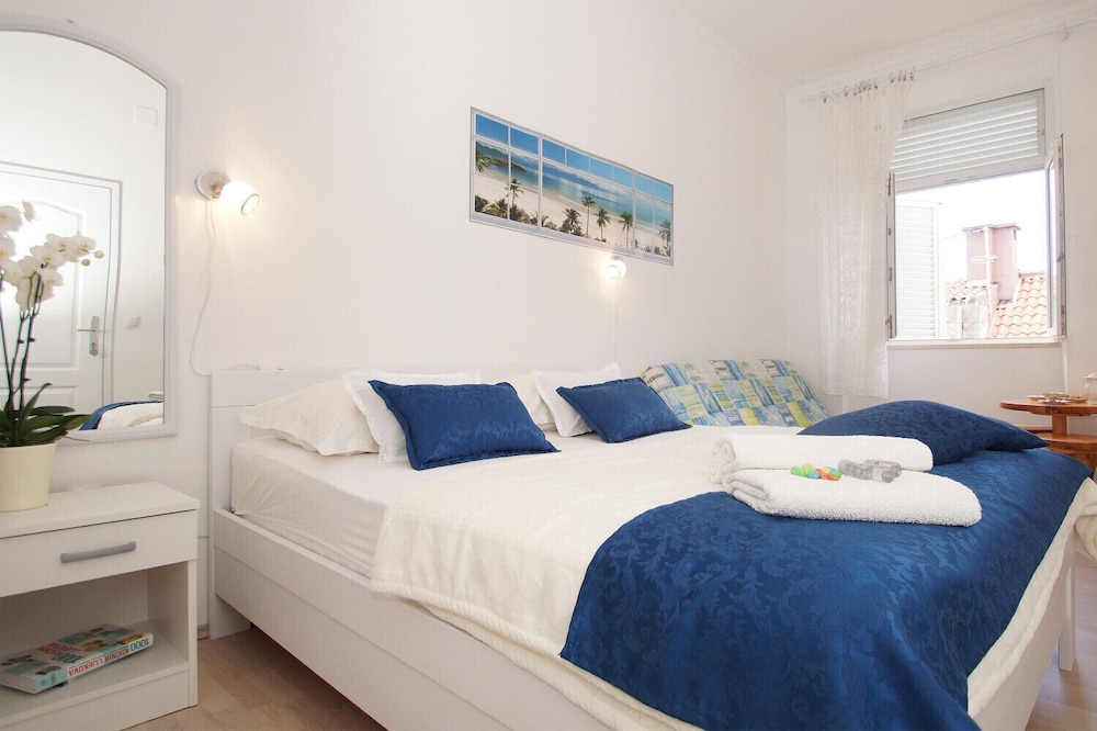 Double Room (Extra Bed)