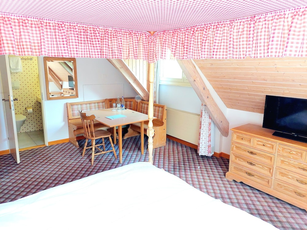 Standard Double Room photo 2