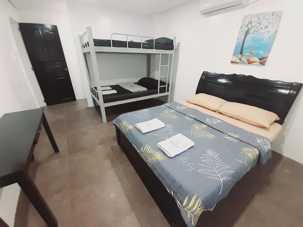 Studio Suite 303 photo 1