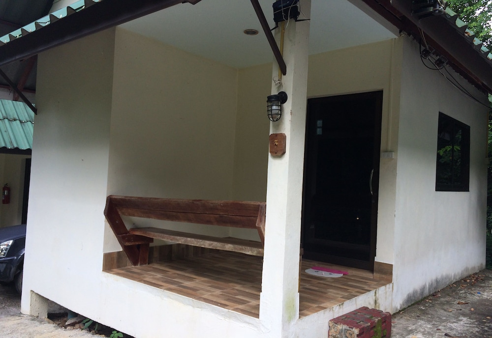 Bungalow photo 2
