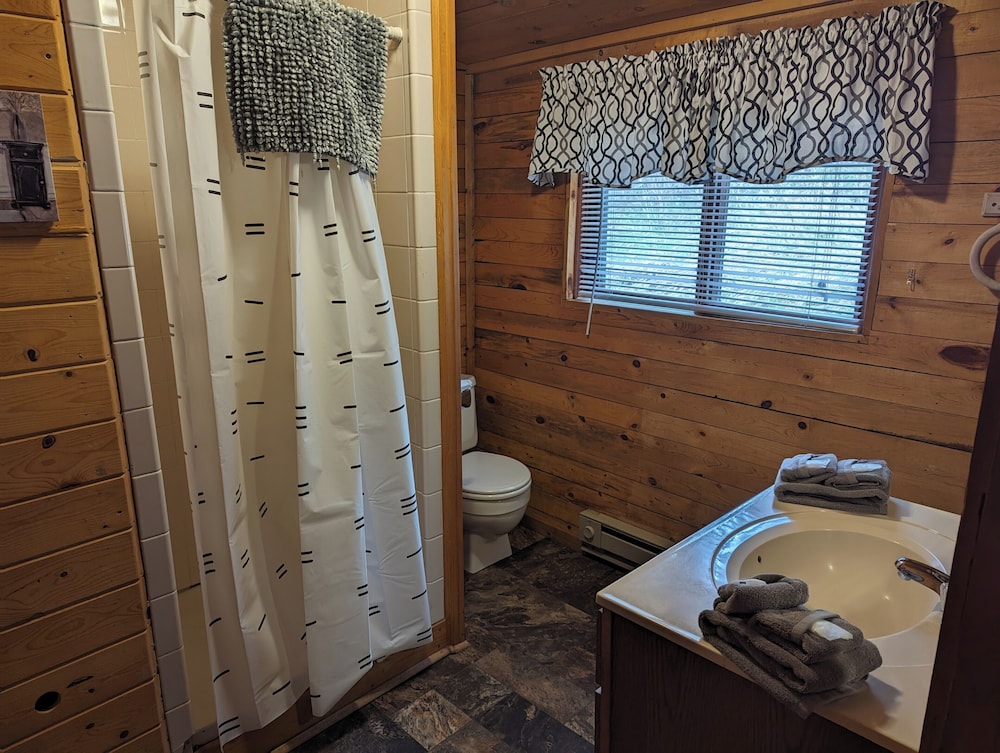 Comfort Cabin, 1 Bedroom (Unit #14) photo 2