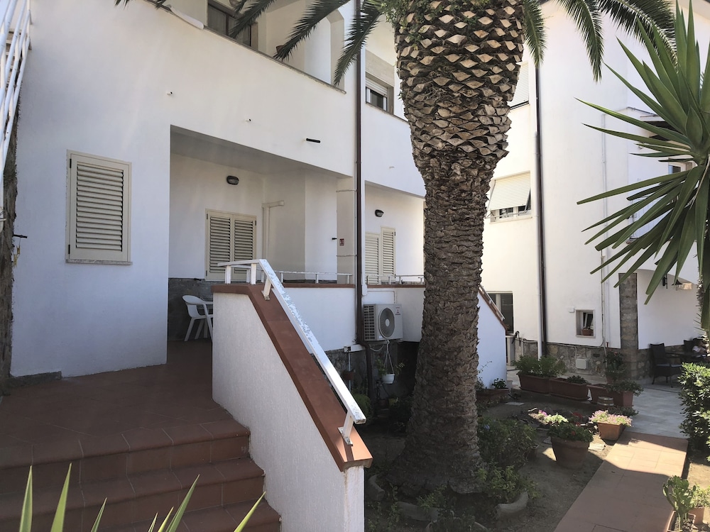 Double Room, Partial Sea View photo 2