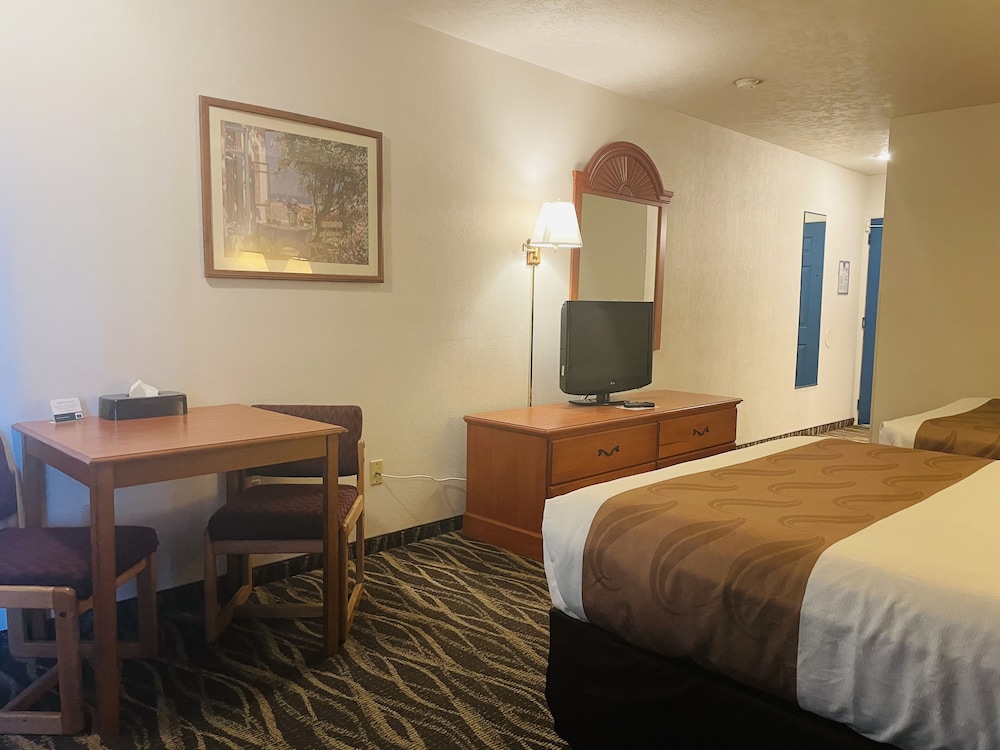 Basic Double Room photo 1