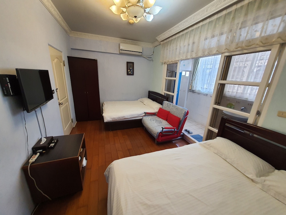 Family Quadruple Room, Multiple Beds photo 1