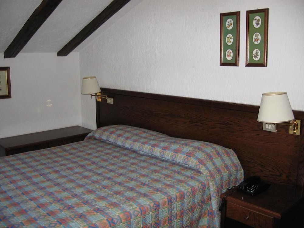 Double Or Twin Room, Mountain View