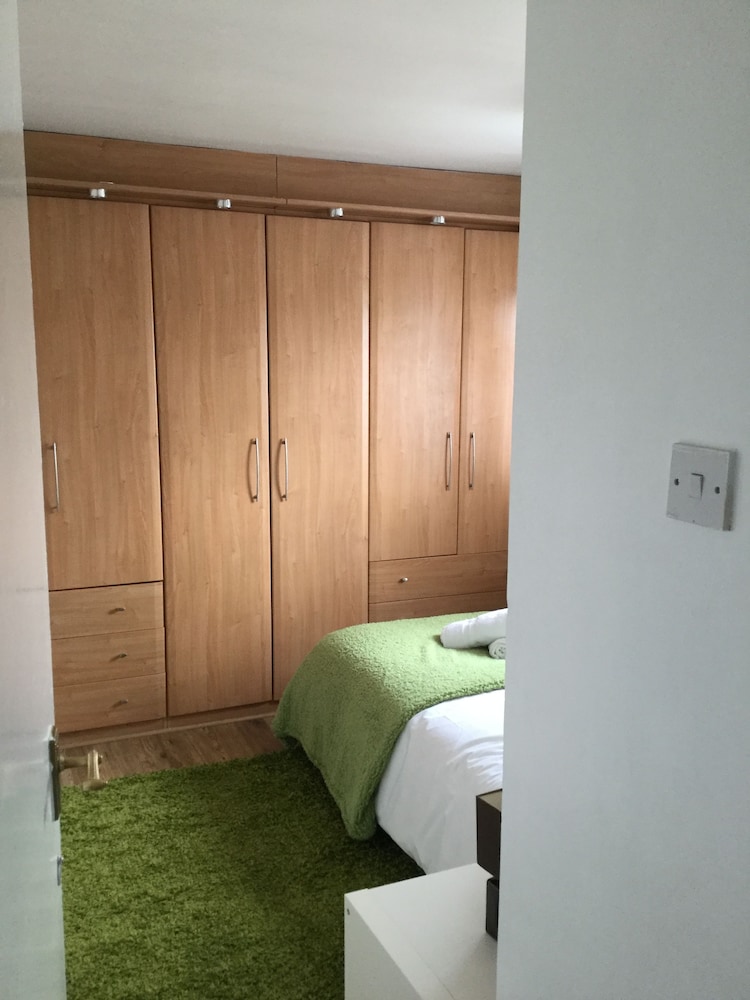 House, 4 Bedrooms photo 3