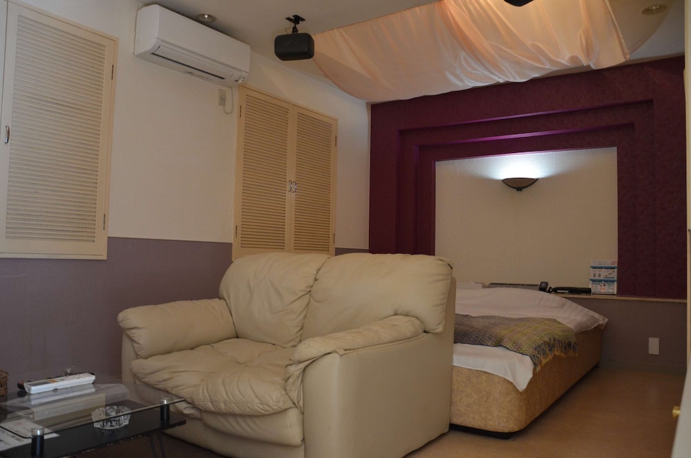 Deluxe Villa (201)