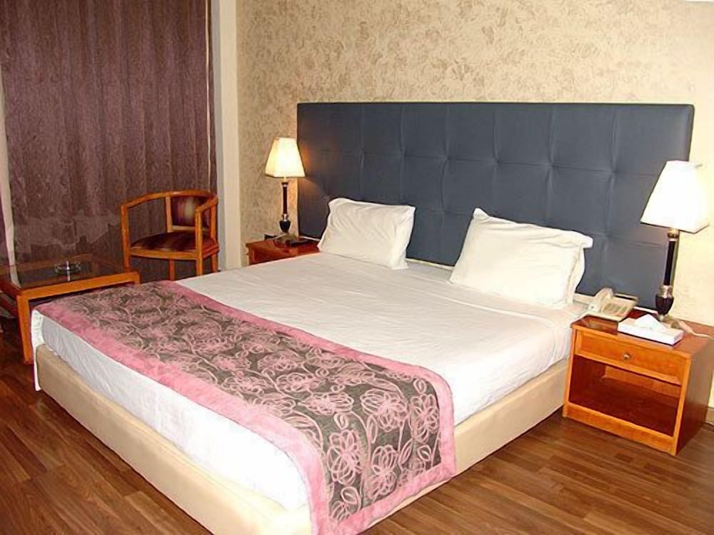 Standard Single Room, City View photo 2