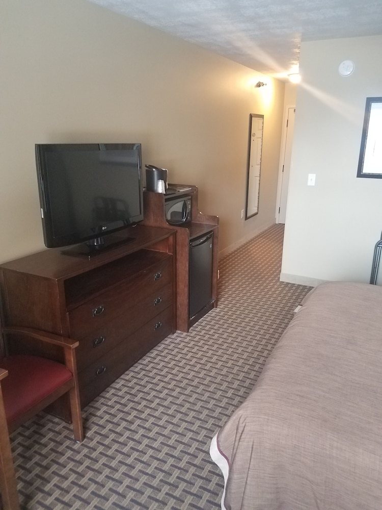 Room, 1 Queen Bed, Accessible (Guest) photo 2