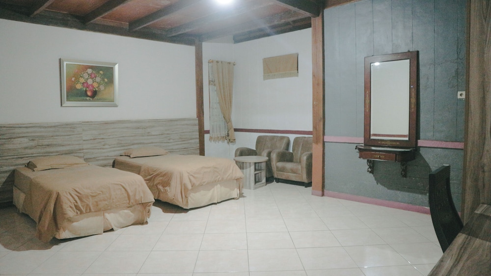 Villa, 6 Bedrooms photo 1