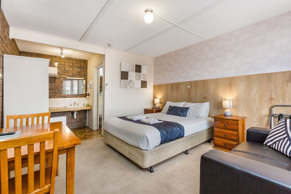 Standard Room photo 2