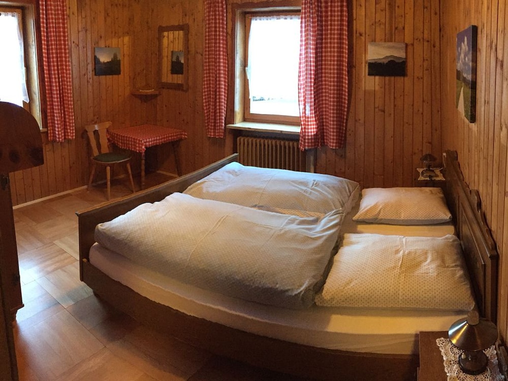 Exclusive Apartment, Multiple Beds, Non Smoking, Garden View photo 2