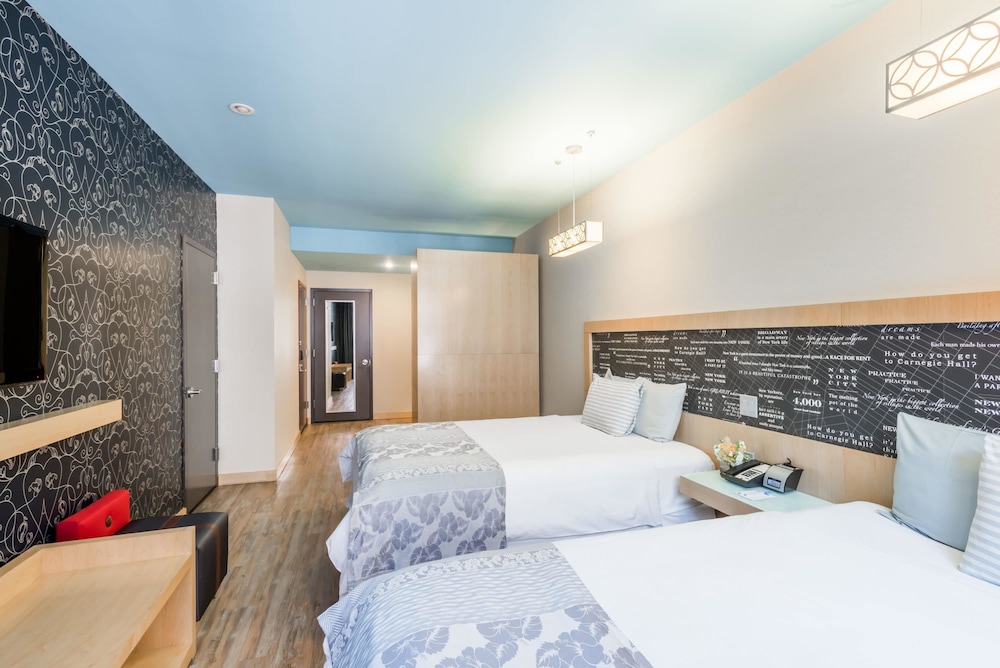 Double Room, 2 Queen Beds, Accessible (TRYP)
