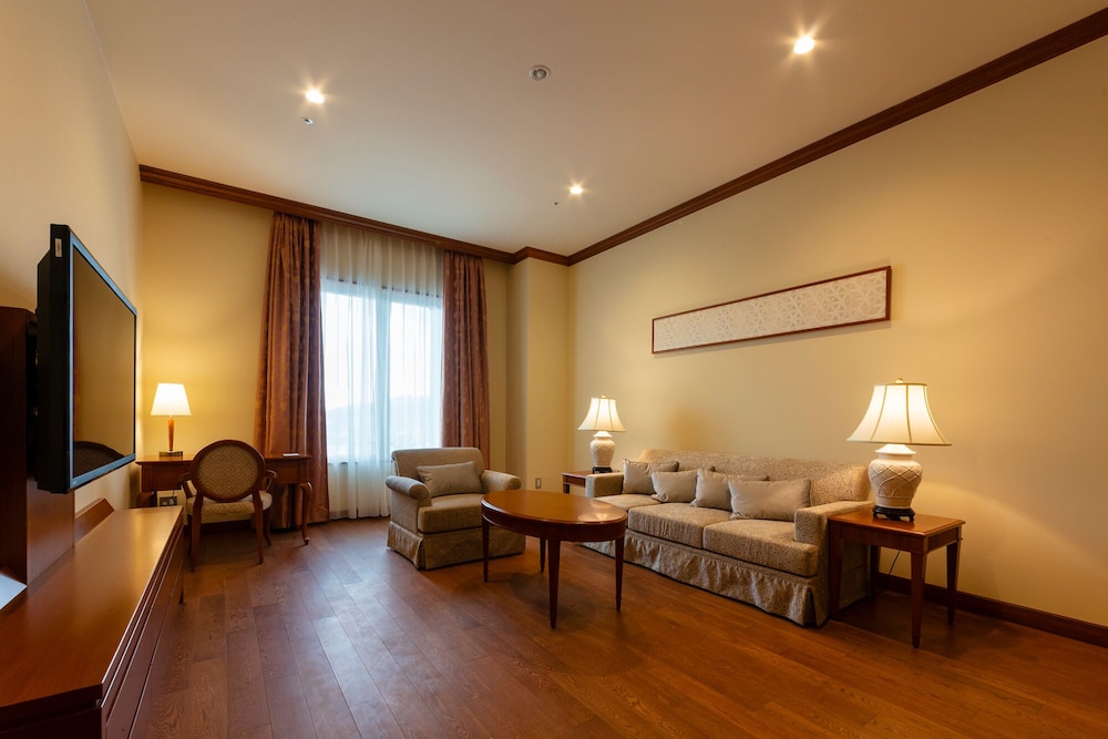 Standard Suite - Photo 2
