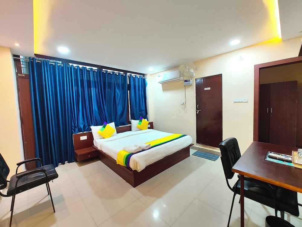 Deluxe Double Room, Multiple Beds, Air conditioning