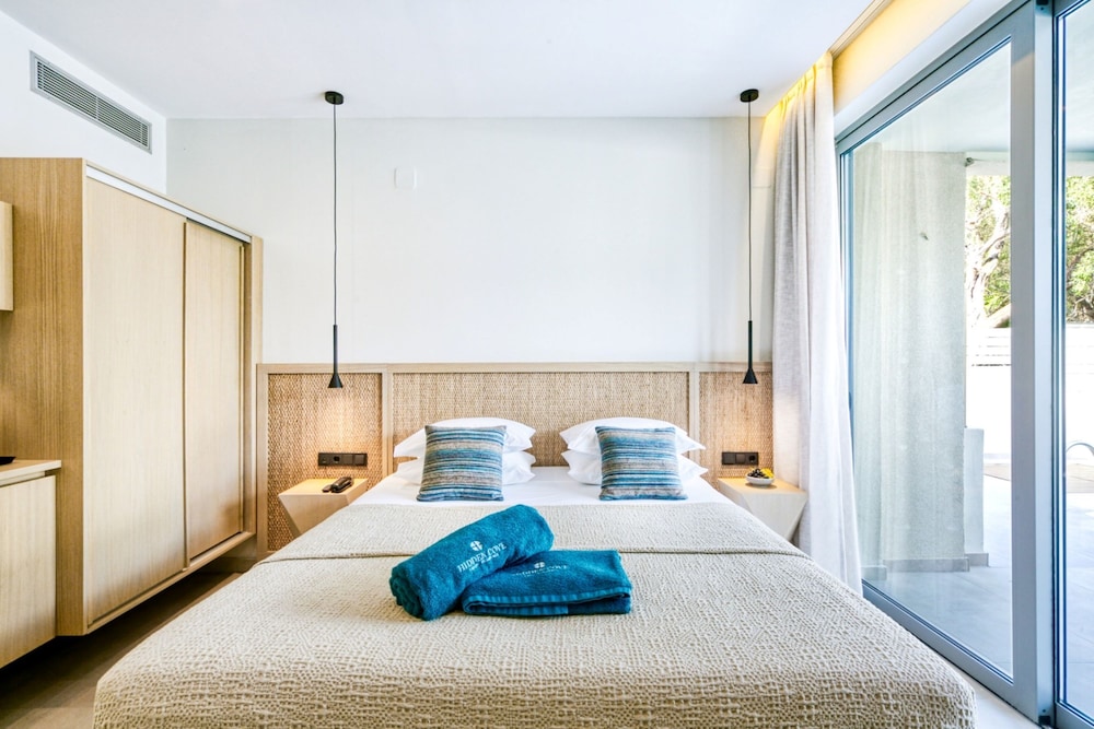 Executive Double Room - Photo 12