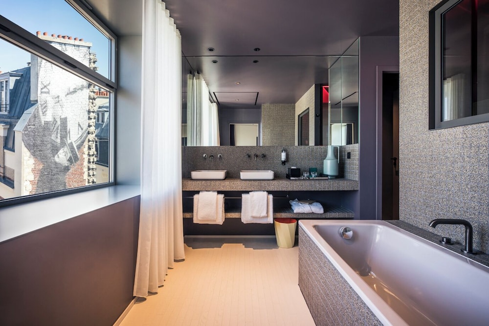 Superior Suite, Courtyard View photo 3