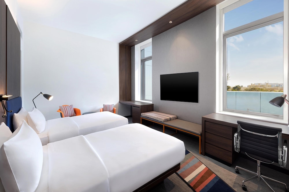aloft, Room, 2 Twin Beds photo 1