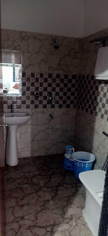 Deluxe Suite - Photo 2