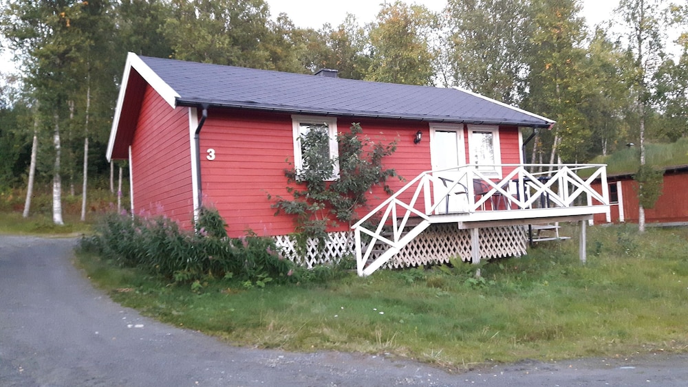Cabin (3) photo 2
