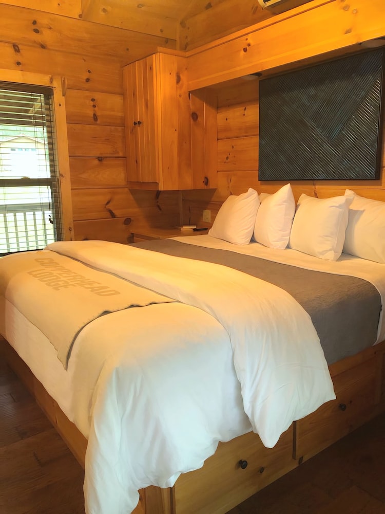 Cabin 17 Sunset View Hot Tub King Bed