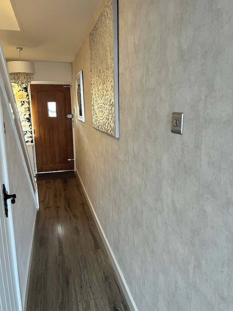 Staysolihull, Large Spacious Corner House,, 사진 3