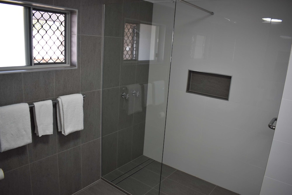 Suite, Multiple Beds, Non Smoking, Balcony - Photo 12