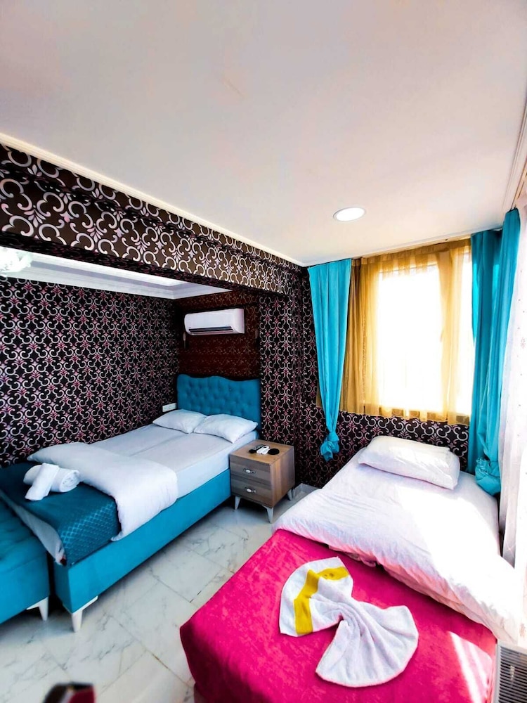 Standard Quadruple Room photo 2