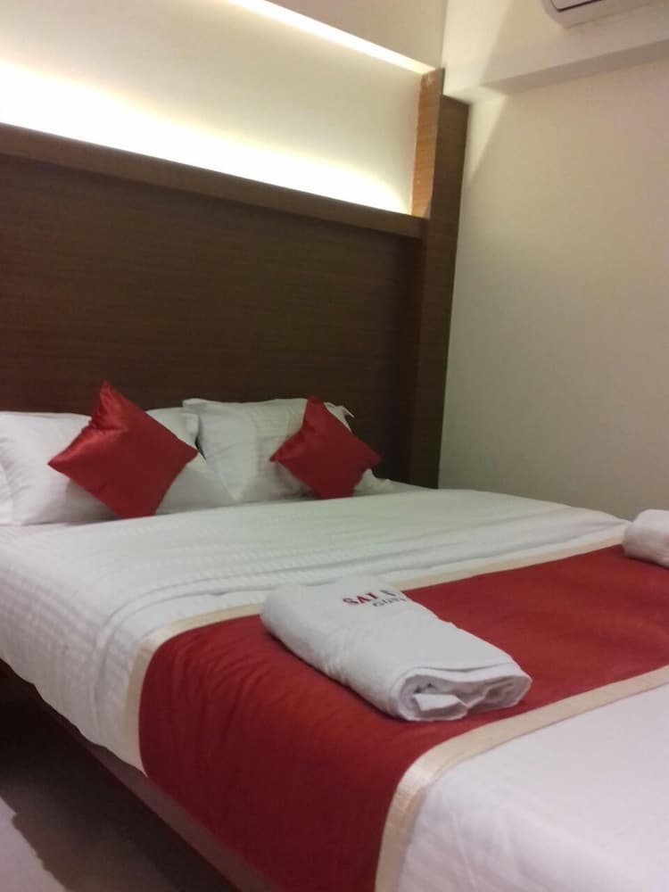 Deluxe Room, 1 Double Bed, Non Smoking (Ac) photo 2