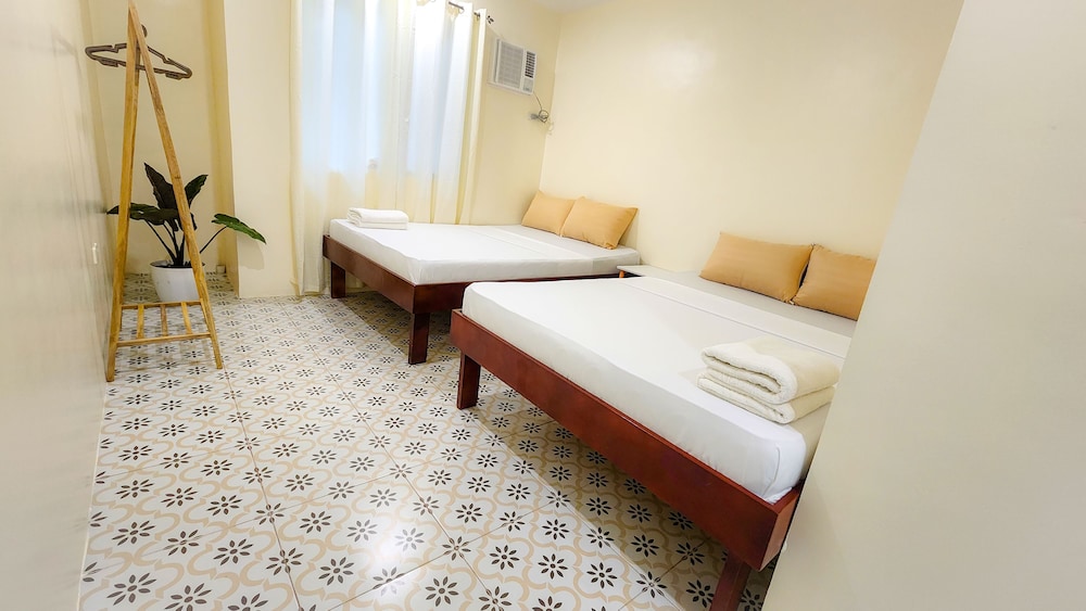 Standard Quadruple Room, 1 Bedroom, Non Smoking photo 1