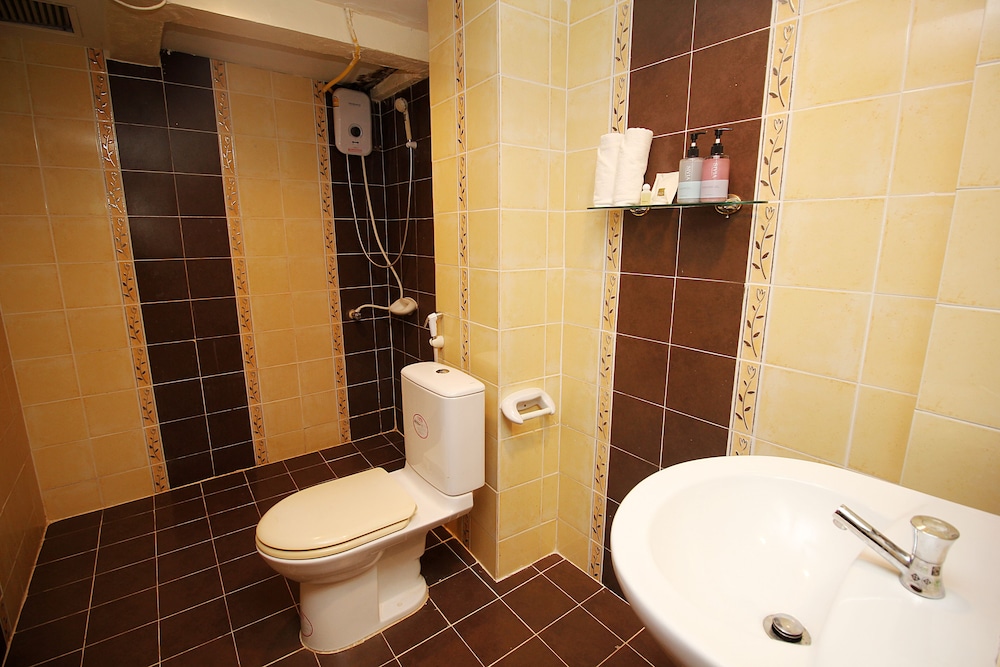 Deluxe Triple Room - Photo 3