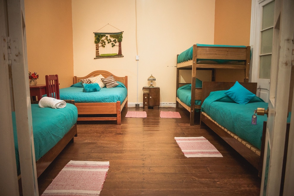 Standard Shared Dormitory, Mixed Dorm, Private Bathroom photo 1