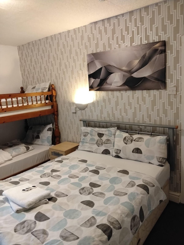 Deluxe Quadruple Room, Non Smoking