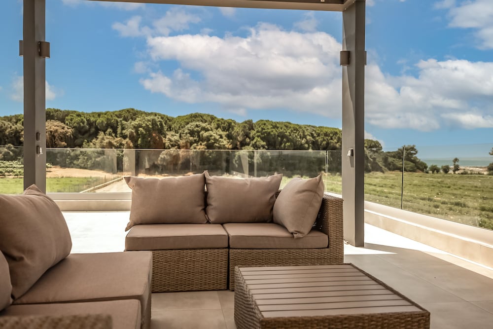 Deluxe Double Room- Private Terrace with Forrest and Sea View - Photo 5