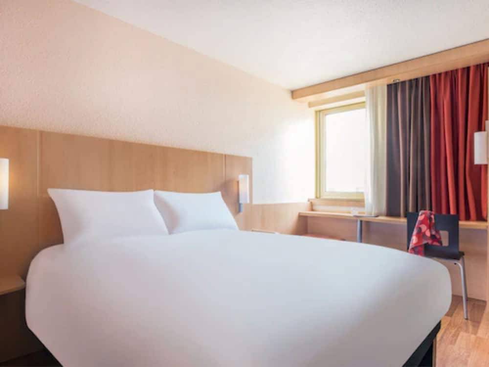 Standard Room, 1 Double Bed - Photo 9