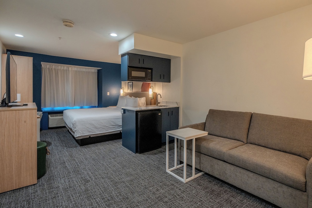 Room, 2 Queen Beds, Accessible (Hearing) - Photo 2