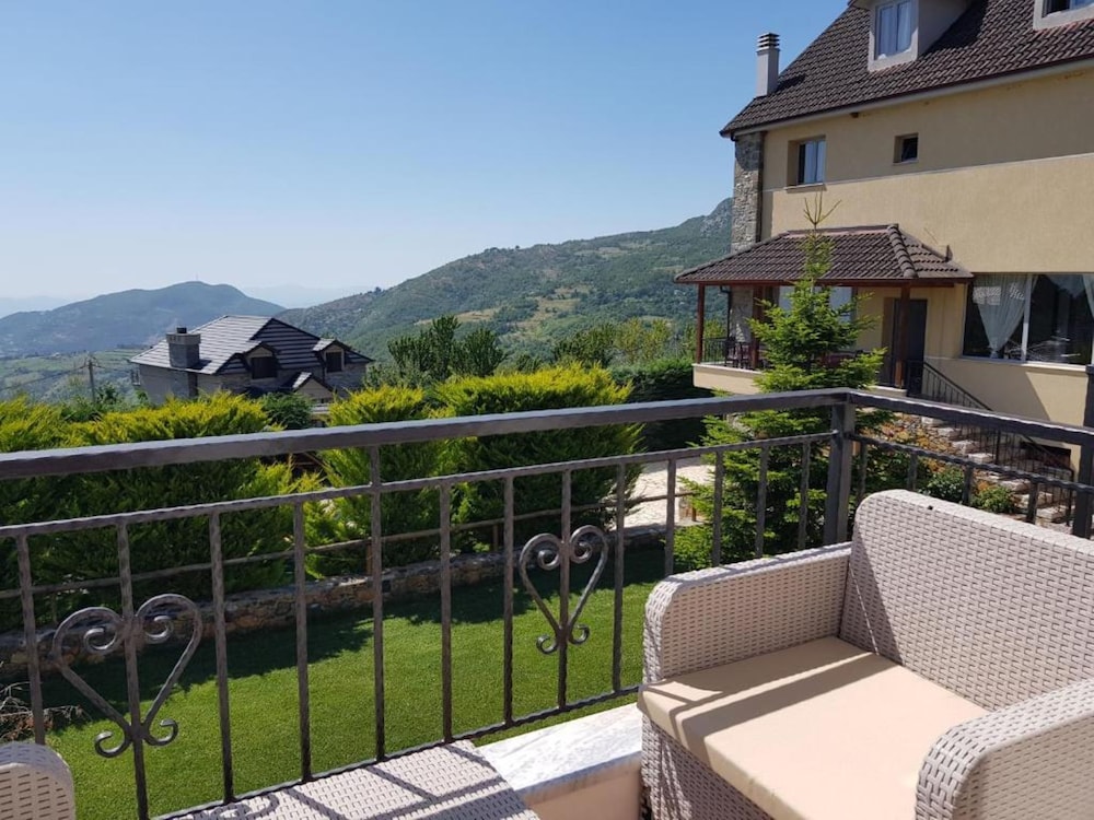 Double Room, Balcony, Garden View photo 2