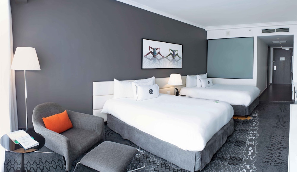 Deluxe Room, 1 Double Bed, City View photo 2