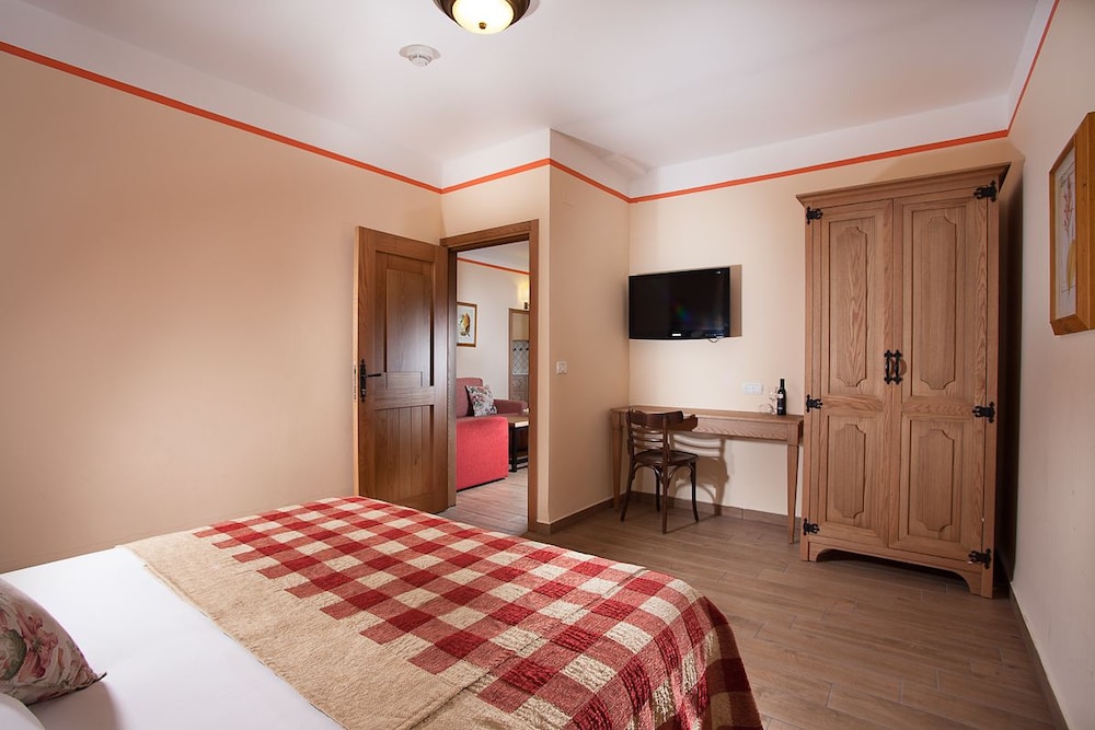 Village Superior Room photo 3