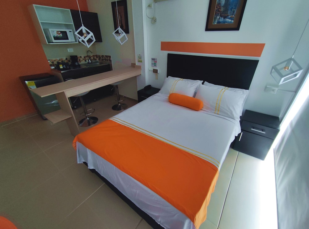 Deluxe Double Room, Kitchen, City View