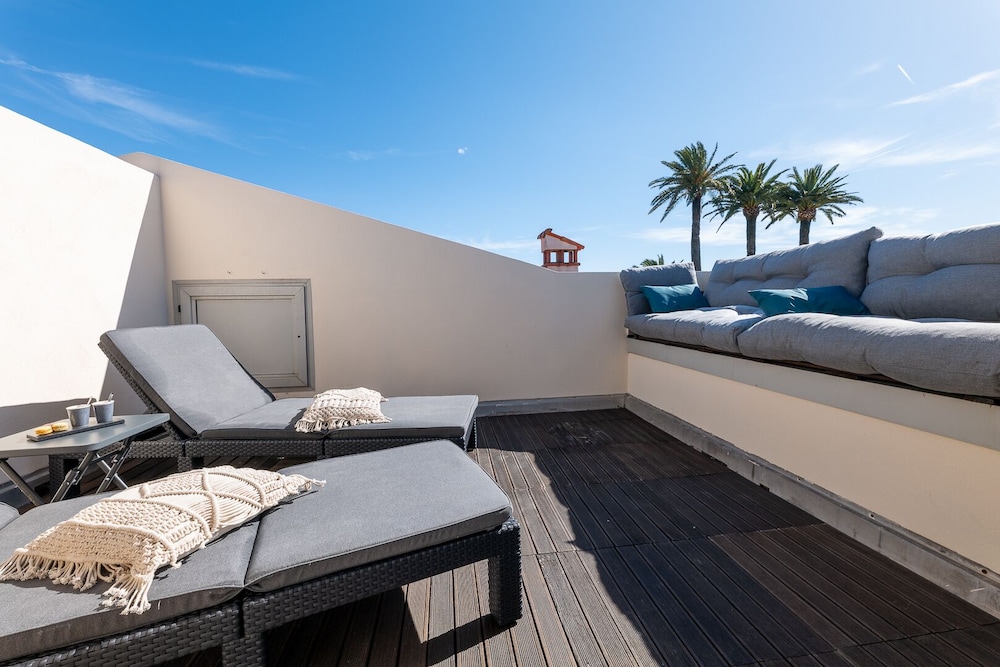 Romantic Apartment, Ensuite, Mountain View (En Bord de Plage) photo 1