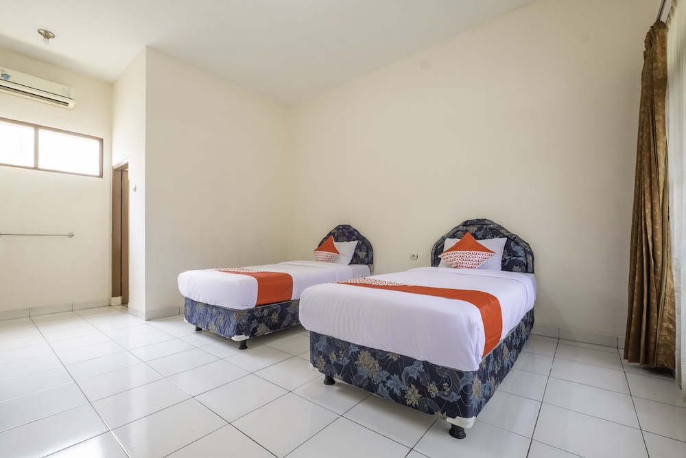 Deluxe Twin Room - Photo 1