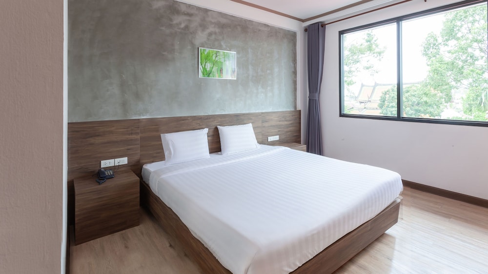 Deluxe Premier Room