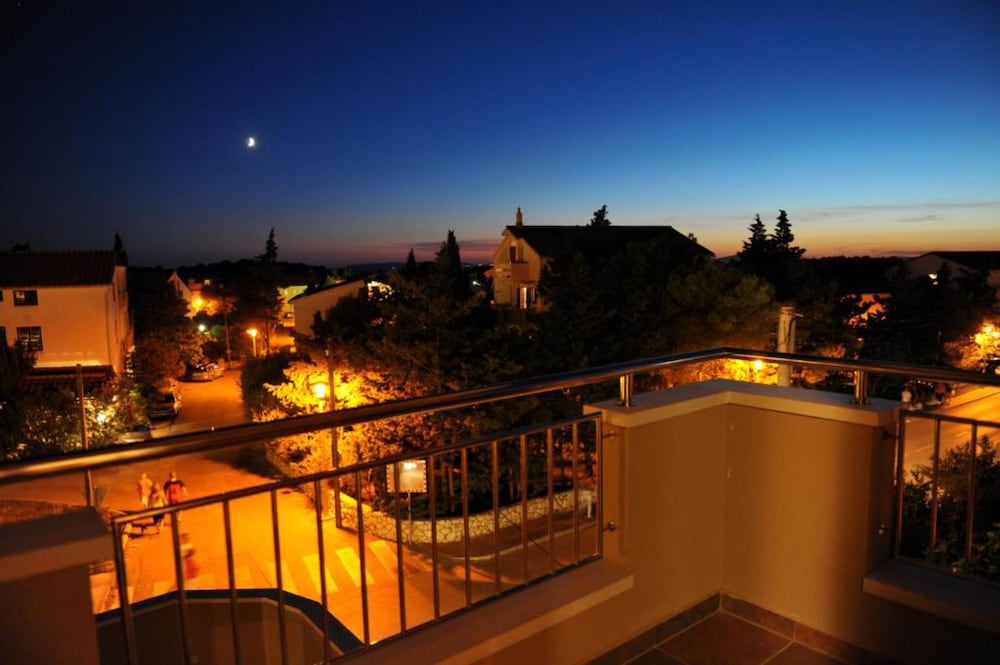 Deluxe Double or Twin Room, Balcony