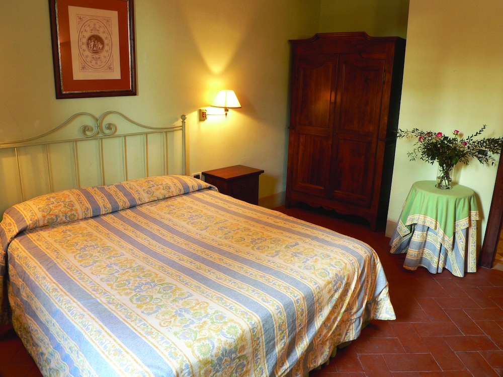 Double Room, 1 Queen Bed photo 1
