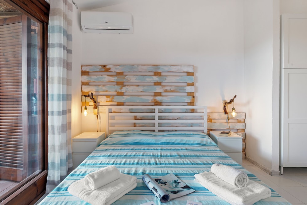 Standard Studio, Sea View (I Fari 202 600m From The Beach)