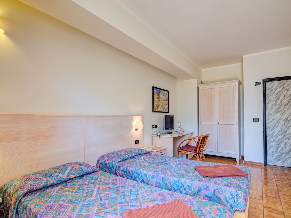 Economy Double or Twin Room