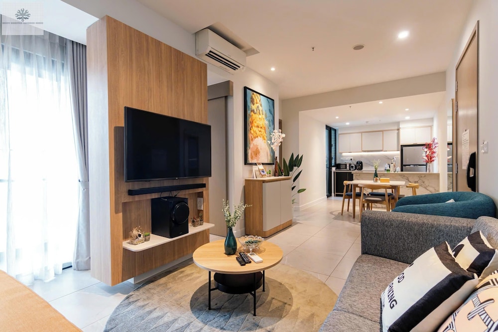 Luxury Apartment, 2 Bedrooms, Non Smoking, City View photo 1